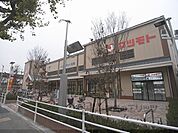 マツモト　西小路御池店まで680メートル