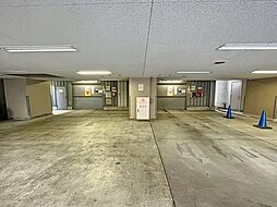 19 / 27