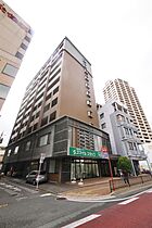 ＥＲＩＯＳ ＣＯＵＲＴ  ｜ 福岡県北九州市小倉北区香春口1丁目（賃貸マンション2LDK・8階・53.12㎡） その1