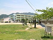 宗像市立赤間西小学校（1133m）