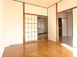 居間