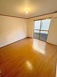 メゾンルミエール 2階1Kのリビング/ダイニング