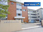 多賀城市立山王小学校 徒歩15分。 1200m