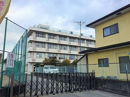仙台市立蒲町中学校 徒歩15分。 1190m