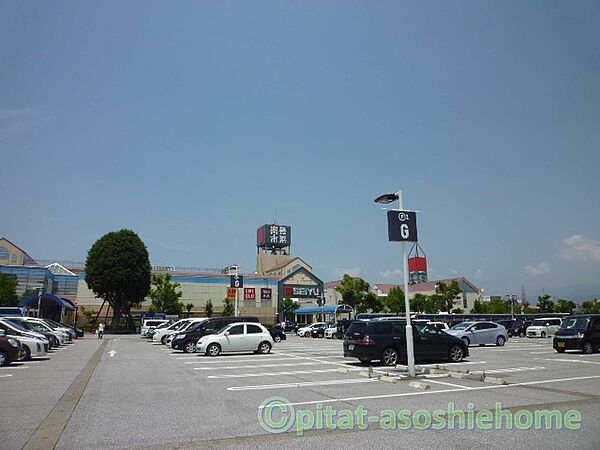 画像26:ショッピング施設「長浜楽市まで1800m」