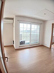 フォレ・ドゥ・エトワール 202 2階2LDKのリビング/ダイニング