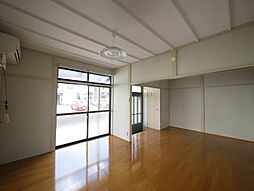 居間