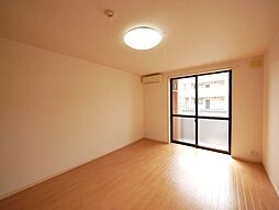 コーポ・ブルースカイ 101 1階1Kのリビング/ダイニング