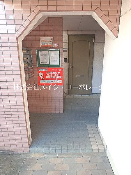 建物エントランス