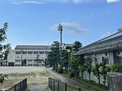 筑前町立三輪小学校（865m）