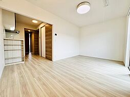 グラジオ 202 2階1LDKのリビング/ダイニング