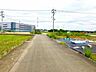 外観：前面道路含む現地写真