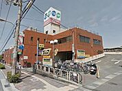 スーパー「コープ魚住まで165m」