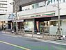 周辺：セブンイレブン港区南青山7丁目店 徒歩4分。コンビニ 260m