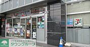 セブンイレブン代々木イースト店 徒歩9分。 690m