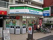 ファミリーマート 185m