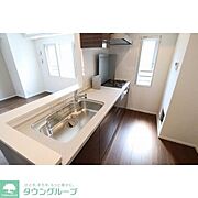 お部屋探しは株式会社　タウンハウジング　までお気軽にお問合せ下さい。クレジットカード決済・首都圏を中心直営143店舗　仲介件数全国2位の豊富な実績！諸費用・審査等・何でもご相談下さい。