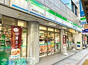 ファミリーマート神田須田町一丁目店 徒歩3分。 240m