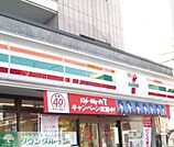 セブンイレブン渋谷代々木店 142m