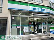 ファミリーマート 371m