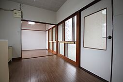 居間