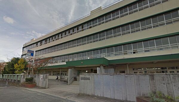 周辺：茨木市立東雲中学校(中学校)まで1242m