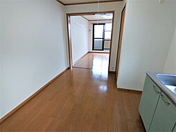 居間