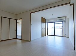 ファミールシーダ 3階2LDKのリビング/ダイニング