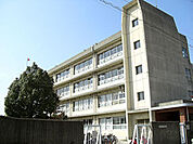 茨木市立平田中学校(中学校)まで1200m