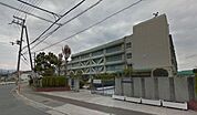 茨木市立北中学校(中学校)まで767m