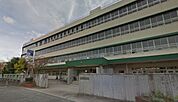 茨木市立東雲中学校(中学校)まで733m