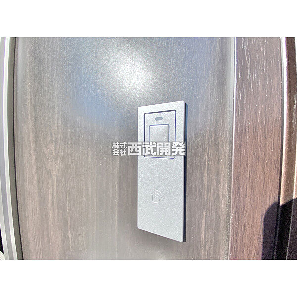 玄関を拡大表示