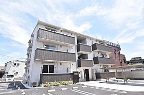 香川県丸亀市中府町３丁目（賃貸アパート1LDK・2階・37.69㎡） その1