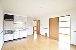 マリベール善通寺 2階2LDKのリビング/ダイニング