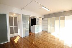 コリドールベイ 5階1Kのリビング/ダイニング