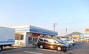 ローソン宇多津東分店まで915ｍ
