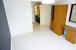 JR可部線 古市橋駅 徒歩10分の賃貸マンション 4階ワンルームのリビング/ダイニング