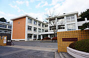 広島市立長束西小学校(小学校)まで261m