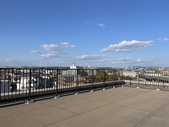 ルーフバルコニ...