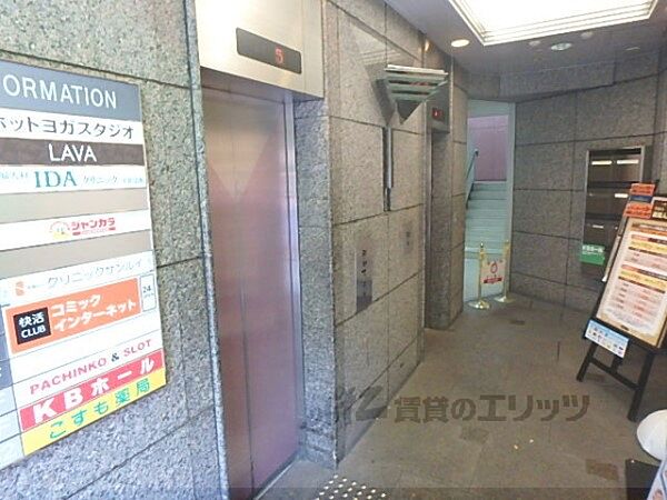 画像14:エレベーター