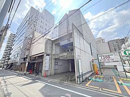 ビー・エムビル