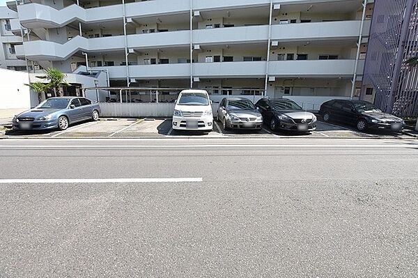 駐車場を拡大表示