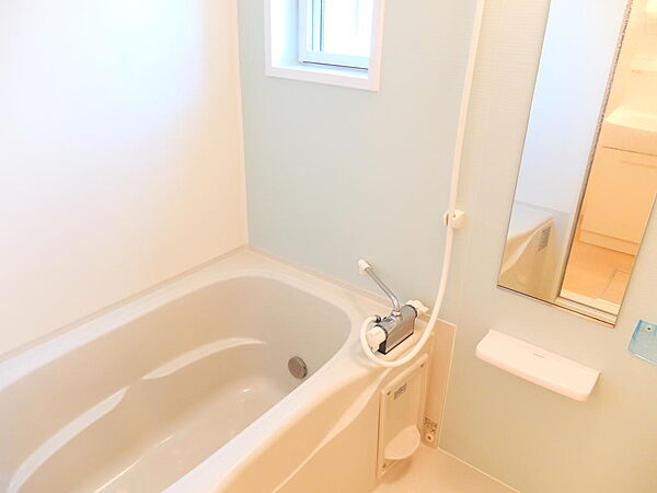 画像5:お風呂には便利な窓が付いています♪