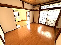 居間