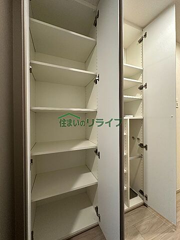収納