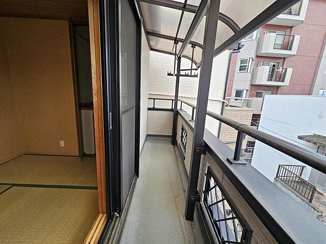 バルコニー 東大阪市中鴻池町1丁目