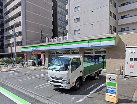 ファミリーマート 城東中央二丁目店