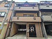 各階にバルコニーがあり、採光が確保されたお家です！