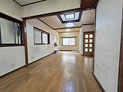 居間