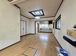 居間